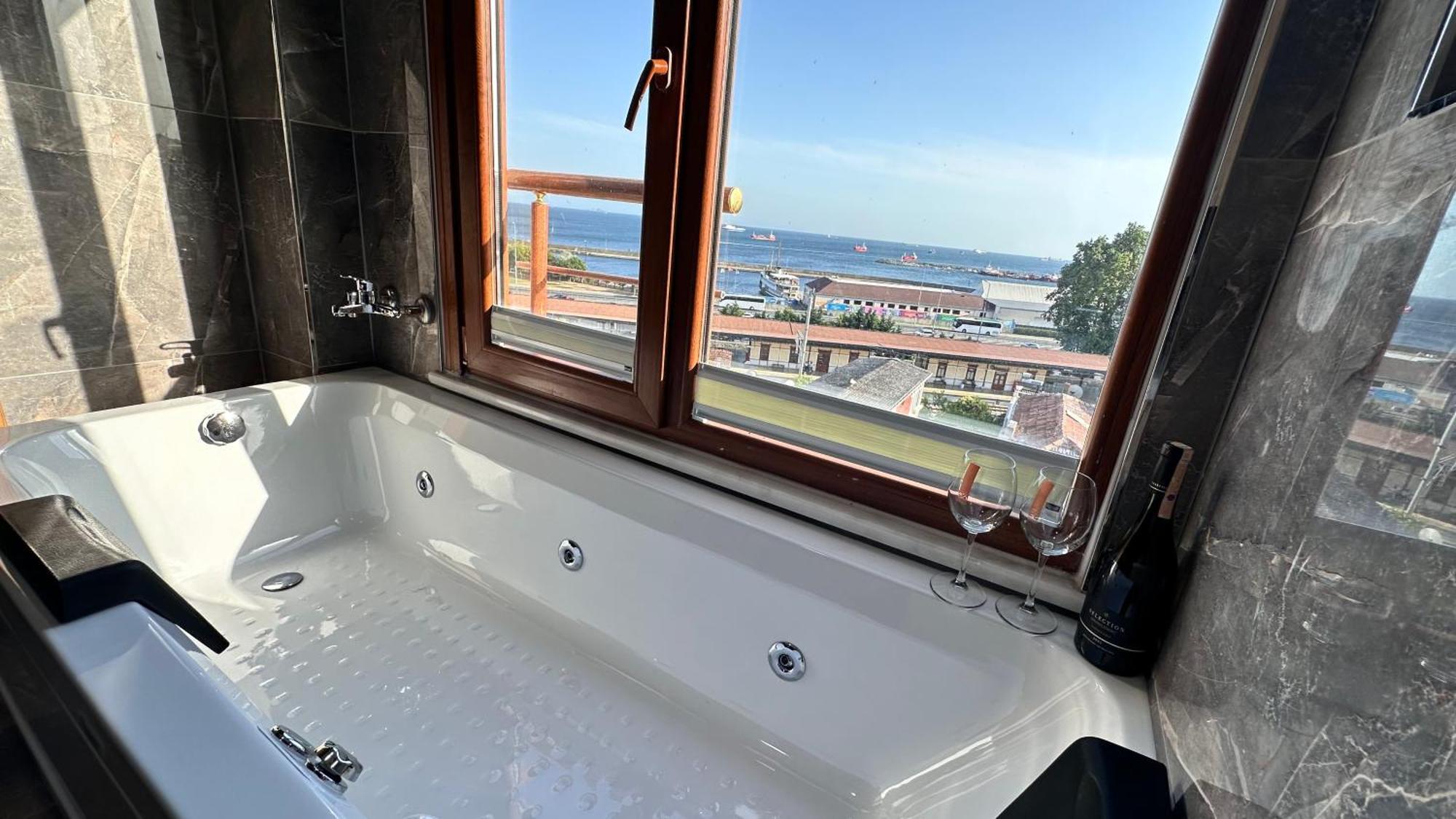 Mamma Marya Hotel Истанбул Екстериор снимка